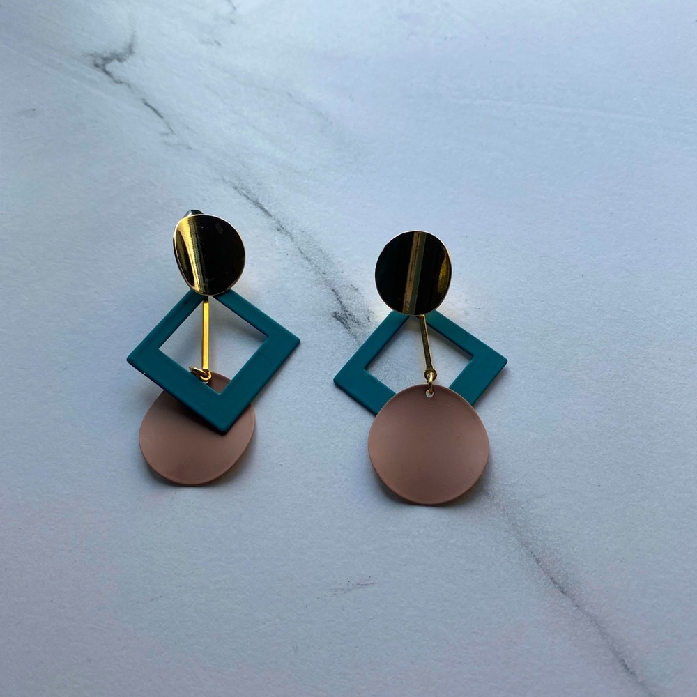 Earings